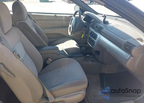 2005 Chrysler Sebring Touring z USA, uszkodzony, nr VIN 1C3EL55R55N704615